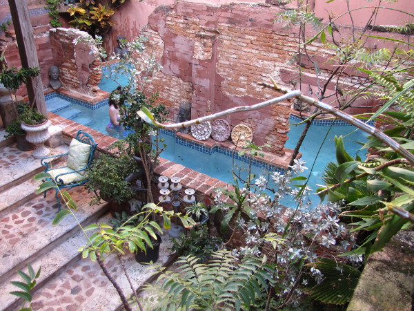 The pool at the Gallery Inn